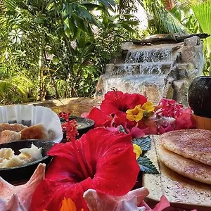 Bed & Breakfast Tropical & Restaurant-pizzeria, Las Galeras